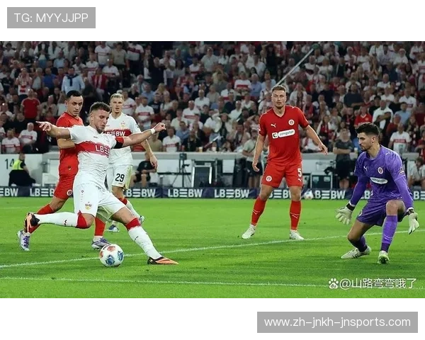 德甲历年冠军球队回顾:称霸赛季与黑马奇迹 德甲历年冠军球队回顾:称霸赛季与黑马奇迹